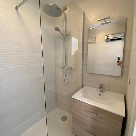 Appartement Maison Les Domes, Piscine Et Parking Nice